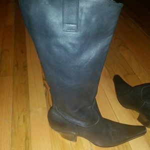 Nine West Cow-Girl Boots